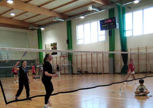 Badminton